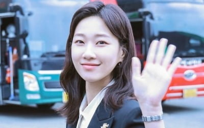 '우영우' 하윤경 "데뷔 첫 오디션 없이 캐스팅, '봄날의 햇살' 같은 사람 되겠다"