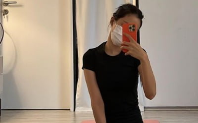 손나은 레깅스 또 완판되겠네…쉬지 않고 운동 삼매경[TEN★]