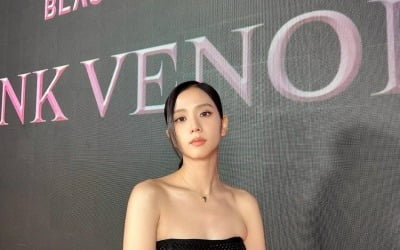 블랙핑크 지수, 컴백 앞두고 과시한 '美친 비주얼'…"곧 만나"[TEN★]