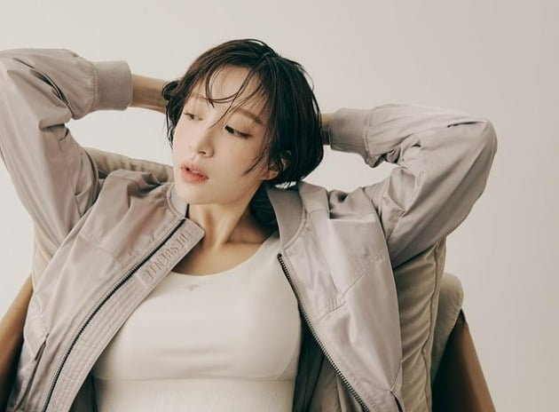 10살 연상 ♥양재웅도 놀라겠네…하니, 크톱티 입고 매끈한 복근 자랑[TEN★]