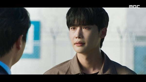 [종합] 납치된 이종석, 정신병원 감금…임윤아 위험·곽동연 배신?('빅마우스')