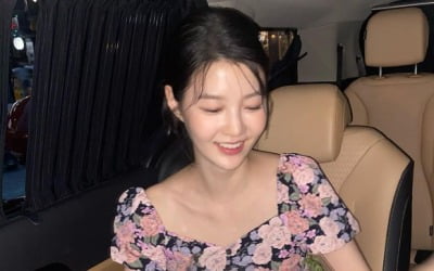 '하트시그널' 임현주, 이젠 여배우 다됐네…고급 차량에서 꽃다발까지[TEN★]