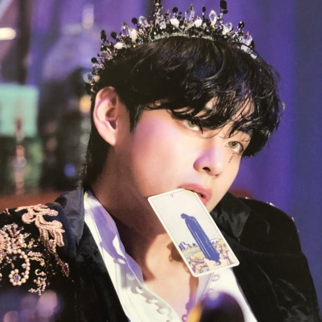 BTS 뷔, 韓男 최초 인스타 5천만 팔로워 돌파 