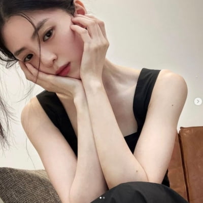 한소희, 안면 부상후 근황...예쁨주의보[TEN★]
