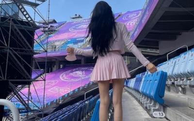 티파니, 데뷔 때보다 살이 쭉쭉 빠져…학다리 몸매[TEN★]