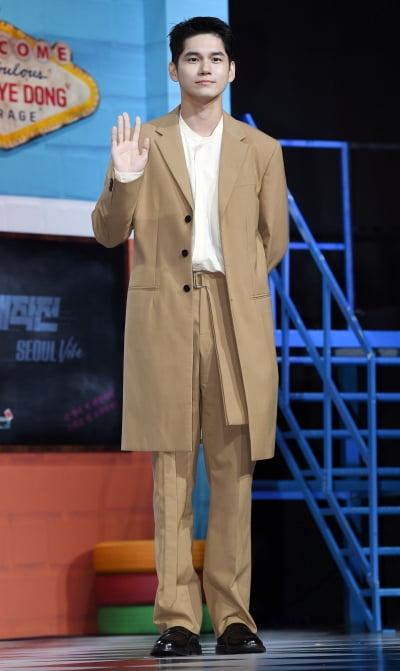 [TEN 포토] 옹성우 '내가 상계동 맥가이버'