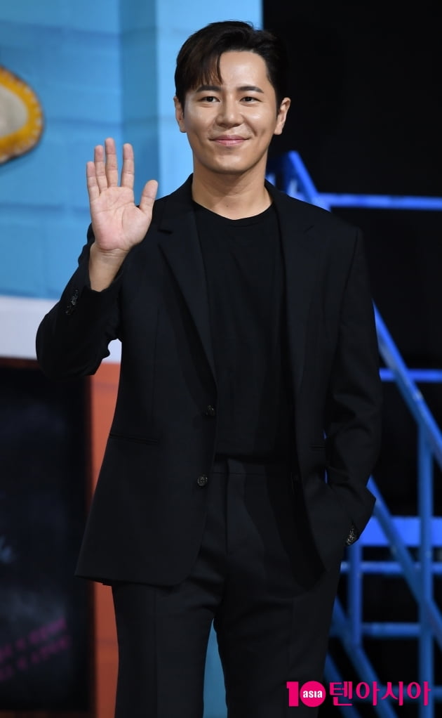 [TEN 포토] 이규형 '인간 네비게이션'