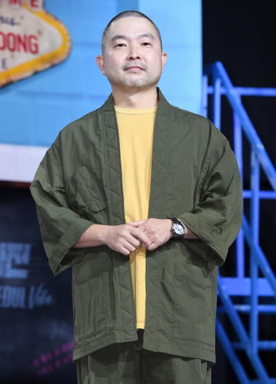 [TEN 포토] 문형성 감독 '최고의 배우들과 함께 했어요'