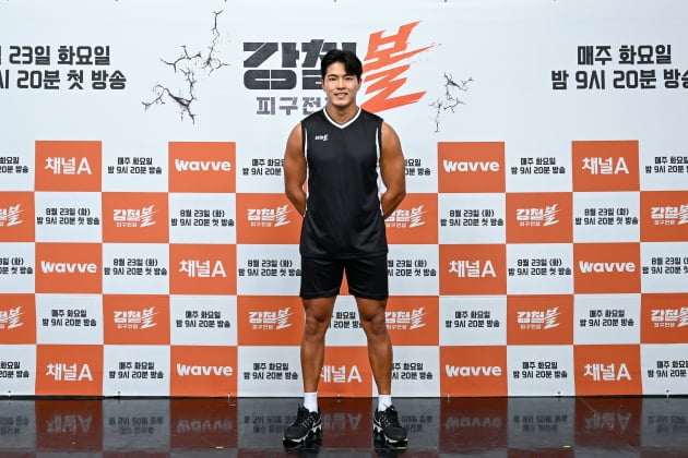 [종합] 불굴의 맏형 오종혁→놀림받는 이주용…이번엔 군대아닌 '피구 국대' 도전('강철볼')