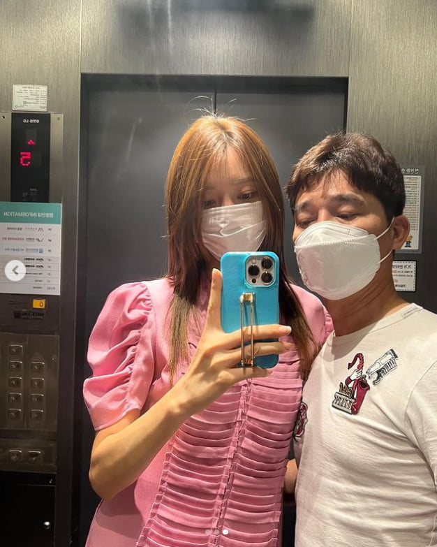 '임창정♥' 서하얀, 너무 달달한 일상...꿀 떨어지는 눈빛[TEN★]