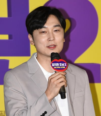 [TEN 포토] 서현우 '정직한 후보2로 인사드려요'