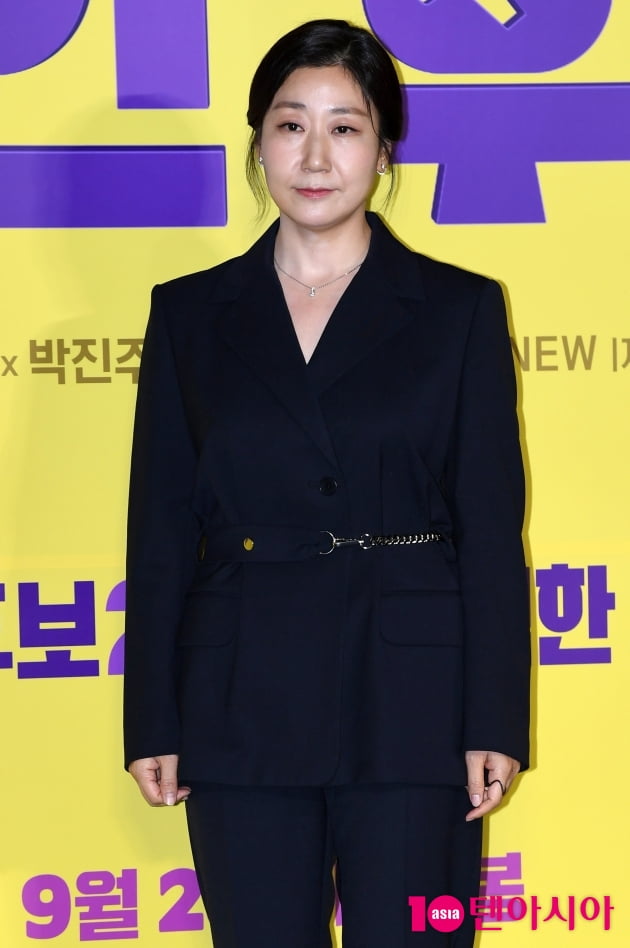 [TEN 포토] 라미란 '코믹영화로 컴백'