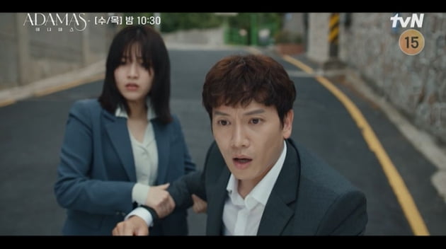 [종합] "모든 게 내 계획이고 선택" 지략가 지성, 상대 패 꿰뚫는 기막힌 수 싸움('아다마스')