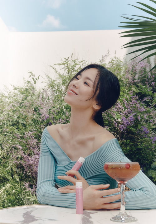 송혜교, 바이탈뷰티 가을 시즌 화보 공개 “일상이 아름다움이 되는 순간”