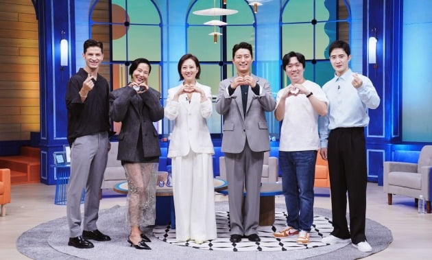 '물건너온아빠들' 단체./사진제공=MBC