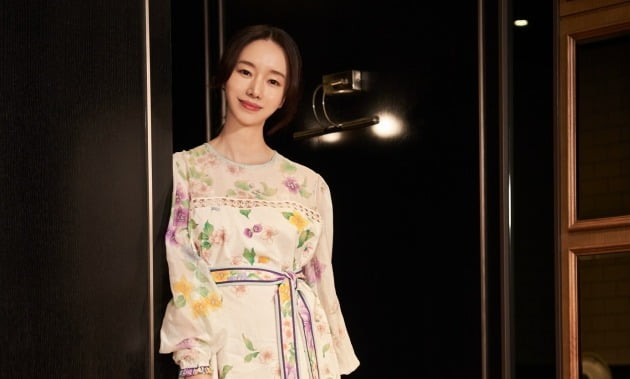 이정현 "♥3살 연하 의사 남편, 정보 빠른 내 팬…일하라고 등 떠밀어"[인터뷰②]