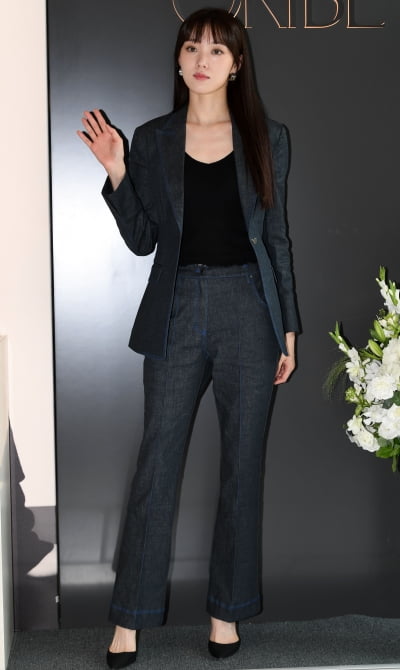 [TEN 포토] 이성경 '자연광도 돕는 '독보적 분위기' '