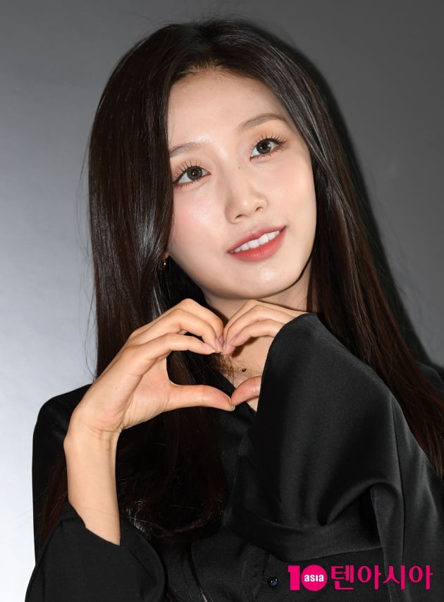 [TEN 포토] 정예인 '하트 뿜뿜'