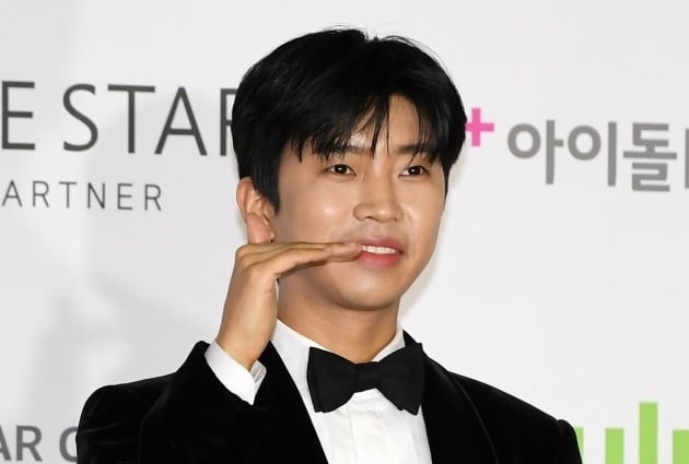 [종합] 임영웅·이무진·싸이, 8월 'ARTIST TOP TEN' HOT GENRE BRAND 주인공