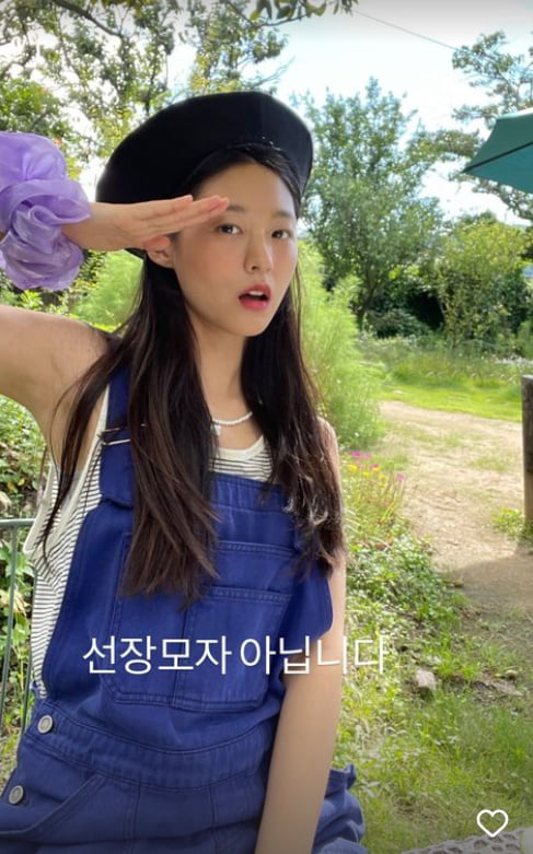 설현, 숲속위 요정 강림...버킷햇 뒤집어 쓴것도 소화[TEN★]