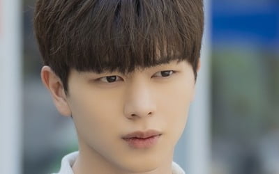 육성재, 돈만 없고 다 가졌다…편의점 알바생으로 변신('금수저')