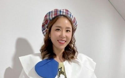 코요태 신지, 러블리·동안 미모 과시…밝은 미소로 한 컷[TEN★]