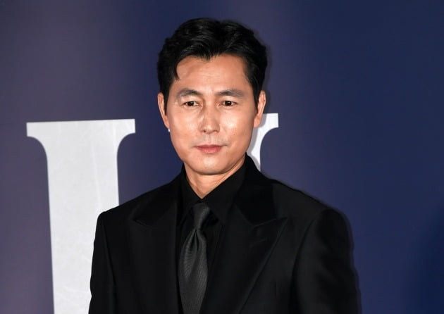 정우성, 연달아 제작 실패 뒤 연출자로…'청담 부부' 이정재 뒤따를까[TEN스타필드]