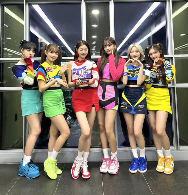 아이브, 데뷔 1년도 안됐는데 24번째 1위…'After LIKE'까지 3연속 히트 성공