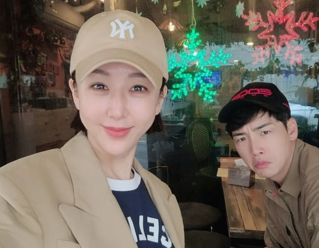 한영, 극성맘 되더니 피드에서 사라진 '8살 연하' ♥박군…오랜만에 투샷[TEN★]