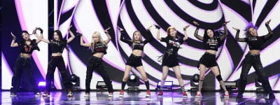 [TEN 포토] 빌리 '빠져드는 무대'