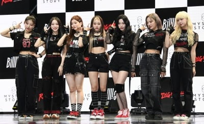 [종합] 빌리, '독창적 비글美'로 돌아온 7명의 소녀들…"우리의 이야기는 이제 시작"