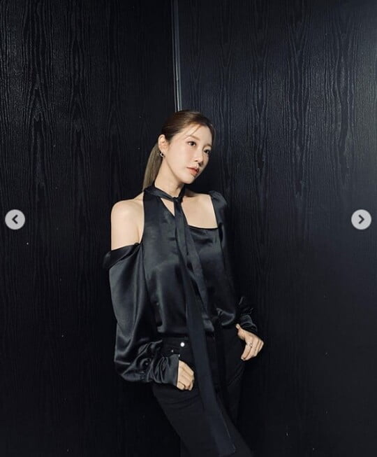 (사진=나비 SNS)