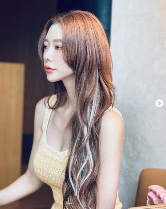 (사진=클라라 SNS)