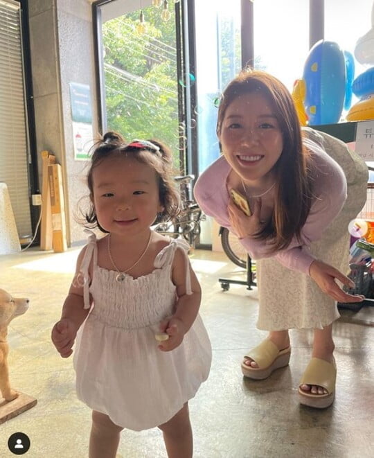 (사진=나비 SNS)