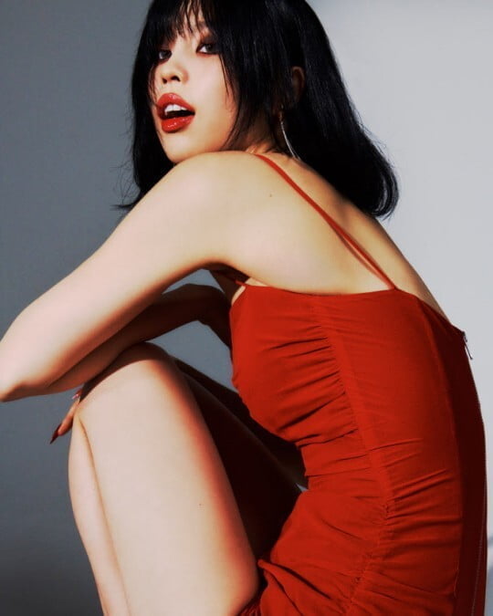 유하, 화제의 '베드신' 비하인드 공개→"체중 8kg 감량...상대 배우는 처음 본 날"