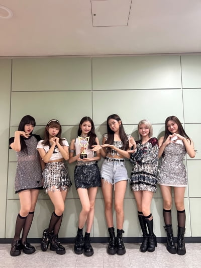 아이브 'After LIKE'로 2관왕…가을 "장원영 생일에 받은 1위 더 기뻐"