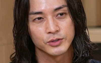 김지훈, 터질 것 같은 근육 …죽음의 '맨몸 운동' 나이트 ('나혼산')
