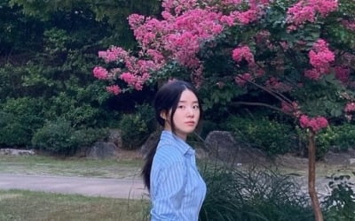 신시아, 스트라이프 원피스룩로 완성한 '청순 여신'…'수수 매력'에 눈길[TEN★]