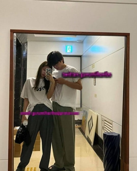 "나 예쁘지? 나 돈 많아" 열애설 뷔♥제니…당돌 매력 어필→이상형은 '신경 써주는 사람'[TEN스타필드]