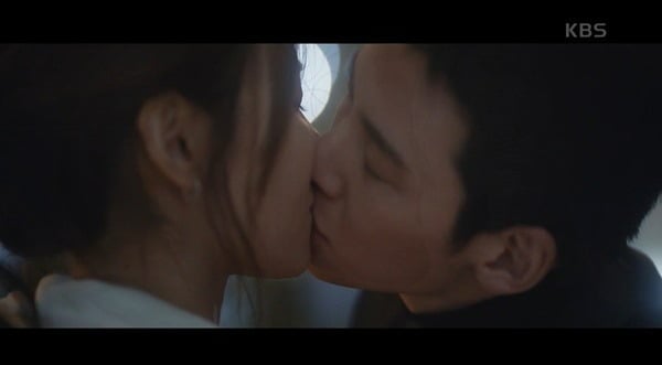 [종합] 지창욱, ♥최수영에 기습 키스…원지안 등장 "내 옆에 있는 게 제일 잘 어울려"('당소말')