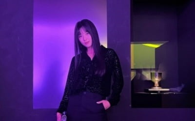 한효주, 청초·청순 여배우의 변신…각선美로 드러낸 섹시 매력[TEN★]