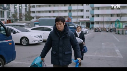 '흥행 카드’ 무색해진 이병헌…흠집 난 ‘연기의 신’ 명성[TEN스타필드]