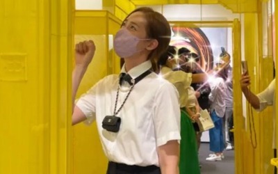 '쌍둥이딸맘' 성유리, C사 가방은 목에 걸고 손에는 H사 가방…전시회 나들이 '우아+러블리'[TEN★]
