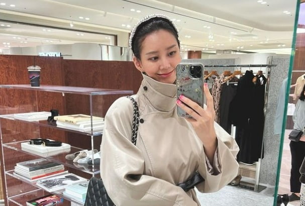 '난임→임신' 지소연, 명품 C사 가방 메고 ♥송재희 카드로 심장 뛰는 쇼핑[TEN★]