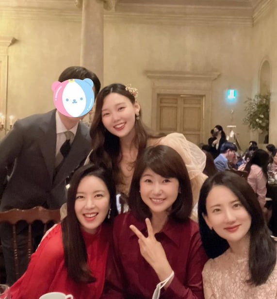 '홍콩 사모님' 강수정, 후배 김수민 결혼식 참석…"숲속의 요정같아"[TEN★]