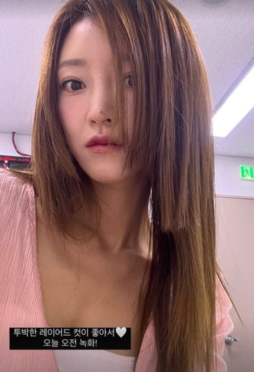 '임창정♥' 서하얀, 오형제맘 돋보이는 미모...투박한 레이어드 컷도 찰떡[TEN★]