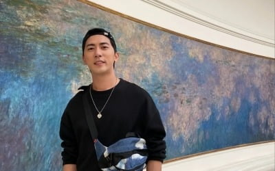 김원훈, 신혼 여행지에서 전한 새 신랑의 근황…"베르나르 베르베르전 보러"[TEN★]