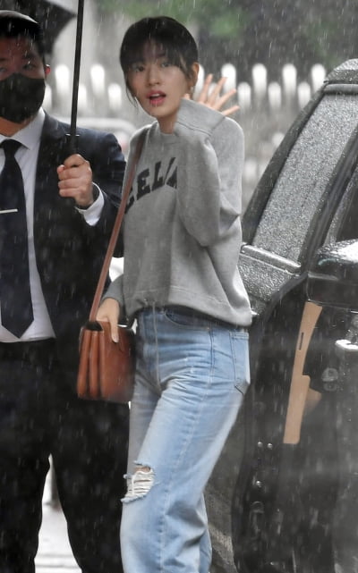 [TEN 포토] 아이브 안유진 '예능원석의 귀여운 인사'