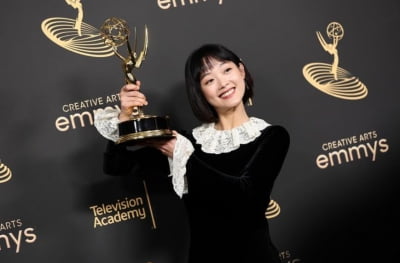 이유미 수상소감, "지영이 사랑해주셔서 감사"...정호연 "축하해!!! 멋지다 유미야"[TEN★]