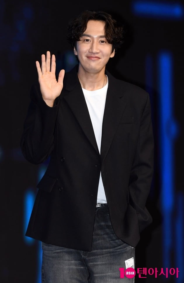 6일 디즈니+ 오리지널 예능 '더 존: 버텨야 산다'의 제작발표회가 서울 소동공 웨스틴 조선호텔에서 열렸다. 이광수. / 사진=조준원 기자 wizard333@